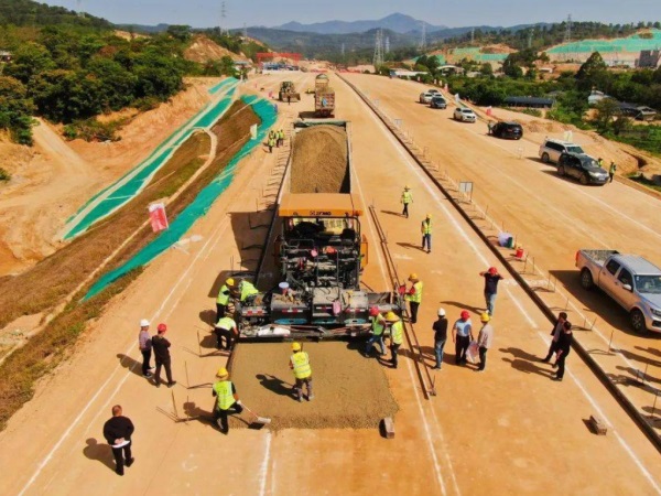 大兴高速公路